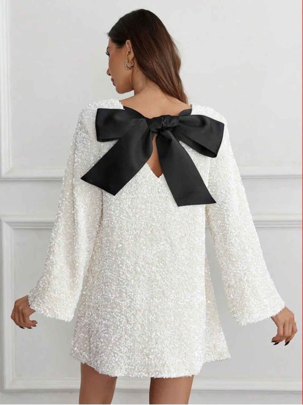 Elegant White Sequins Long-Sleeve Mini Dress Size Large - Picture 3 of 6
